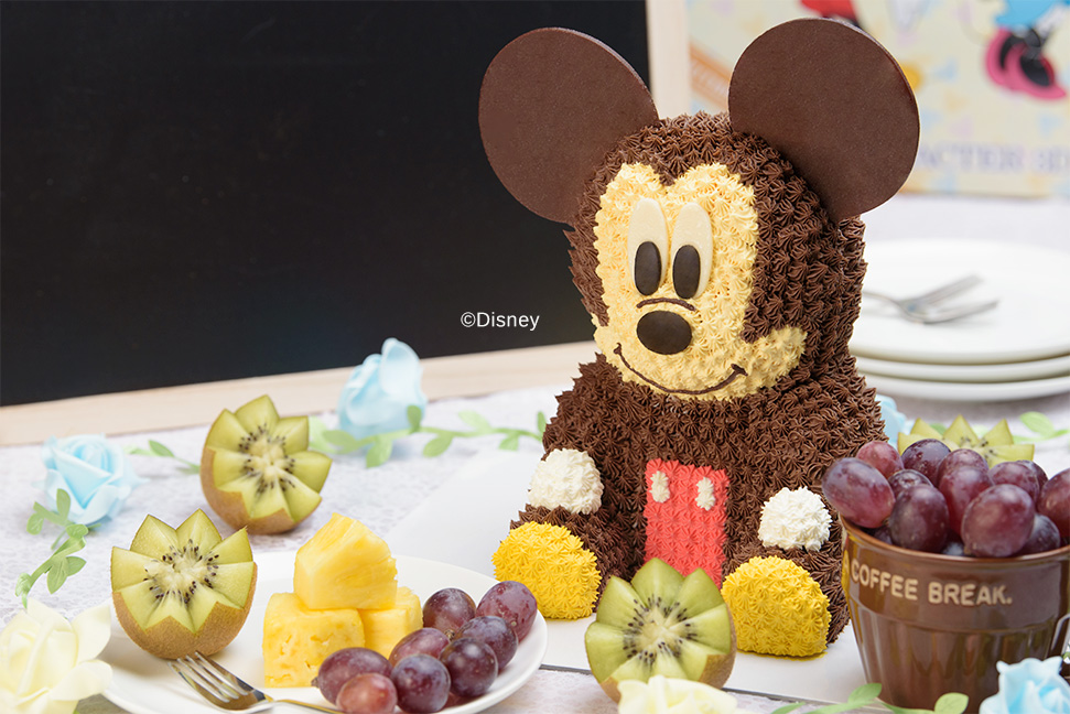 ミッキーマウスと果物